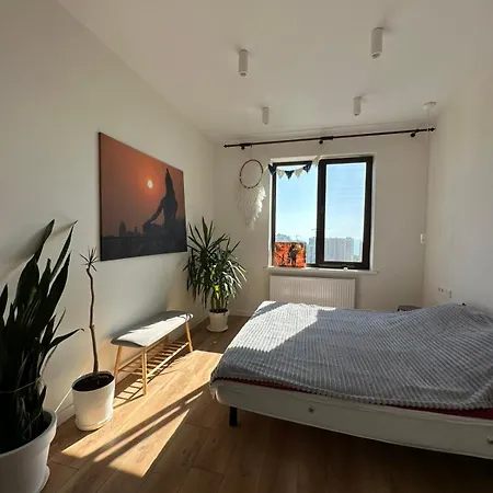 White & Wood By The Sea Apartment *